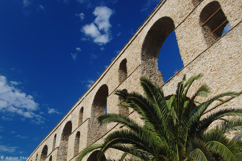 kavala-aqueduct-kamares2